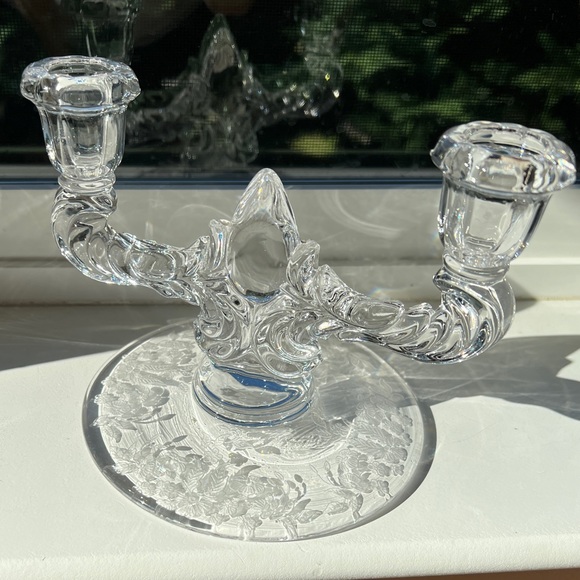 Vintage Glass New Martinsville Double Arm Candlestick Holder Meadow Wreath - Picture 7 of 16